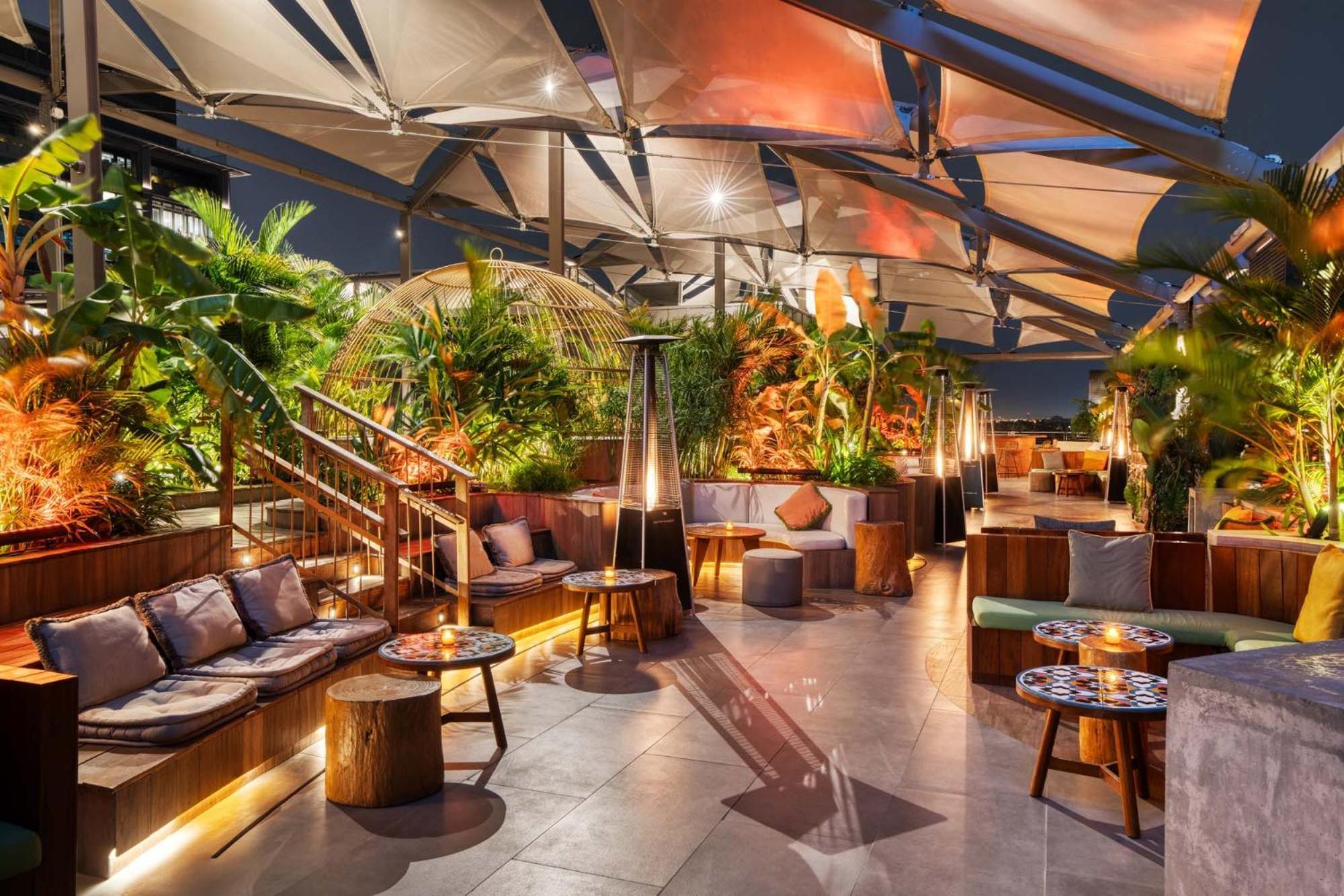 25Hours Hotel Dubai One Central Экстерьер фото The interior of the bar